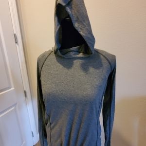 COPY - Under Armour hooded top